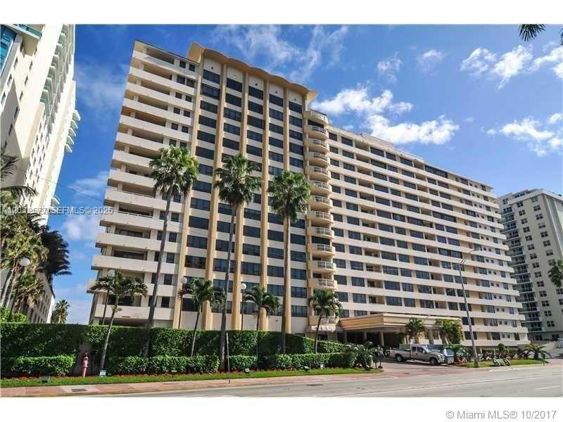 Carriage Club North Apt #1202