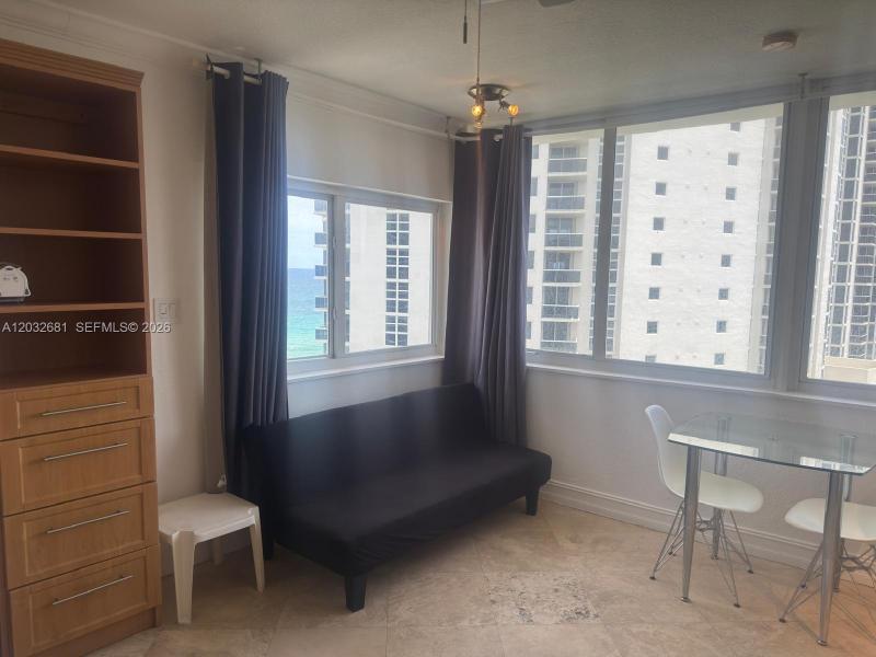 Comprar apartamento en Aventura Beach Club 1044