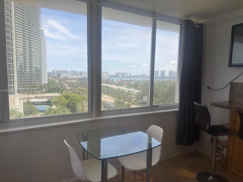 Comprar apartamento en Aventura Beach Club 1044