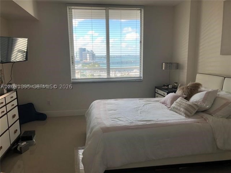 Comprar apartamento en One Miami East Tower 2824