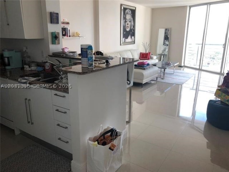 Comprar apartamento en One Miami East Tower 2824