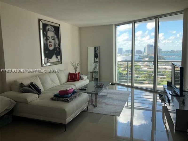 Comprar apartamento en One Miami East Tower 2824