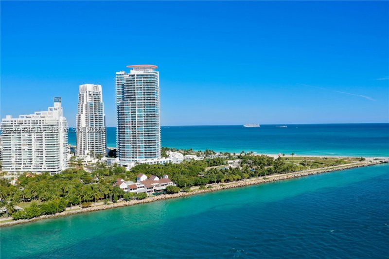 Apartment for rent at Continuum I South 1608
