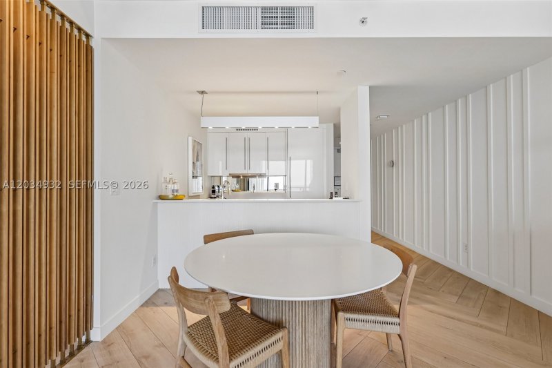 Condo for sale at W Hotel & Residences 1019