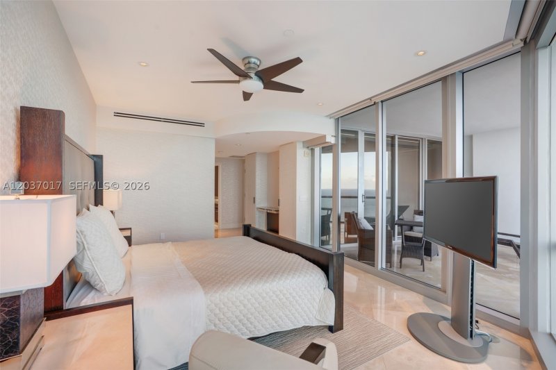 Aluguel de apartamento no Jade Ocean 3304