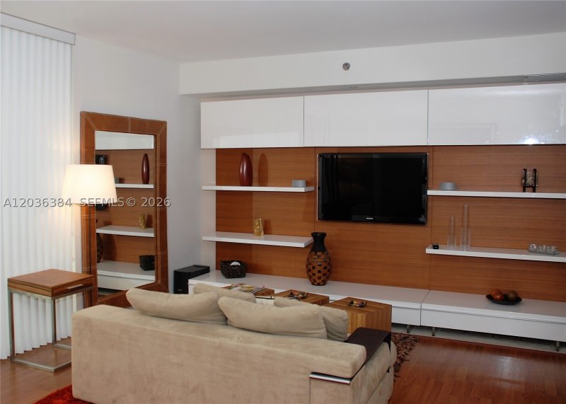 Apartment for rent at 50 Biscayne 2109