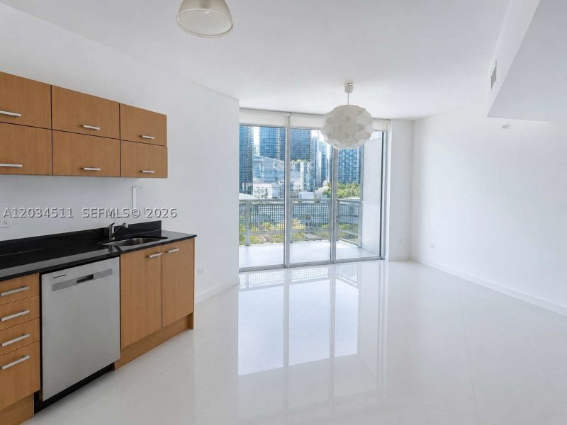 Apartment for rent at The Pinnacle 1812