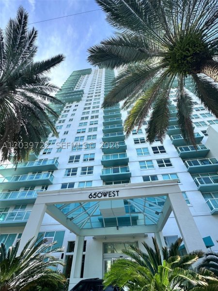 Aluguel de apartamento no Floridian 403