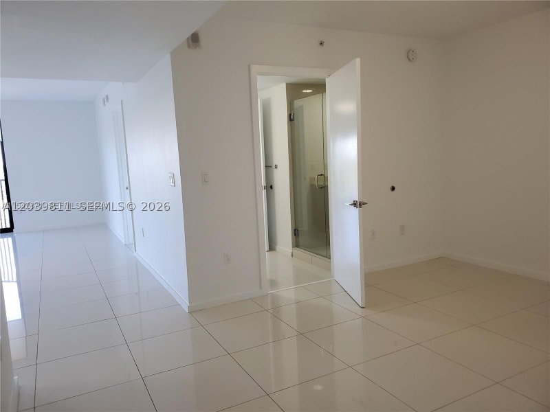 Apartment for rent at 5252 Paseo Doral 1504