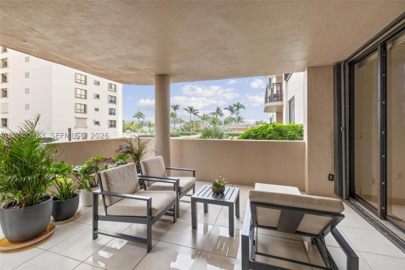 Comprar apartamento no Tiffany Bal Harbour 103