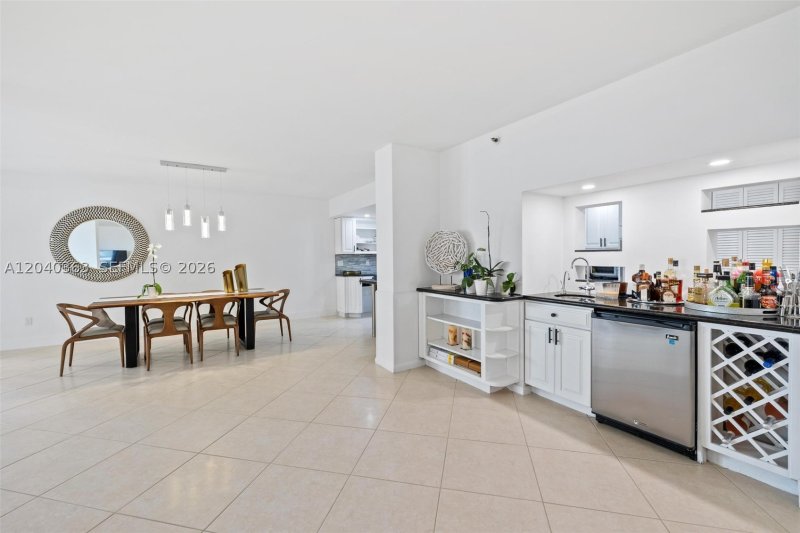 Comprar apartamento no Tiffany Bal Harbour 103