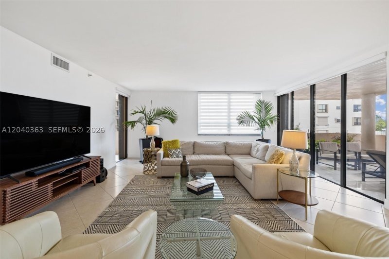 Comprar apartamento no Tiffany Bal Harbour 103