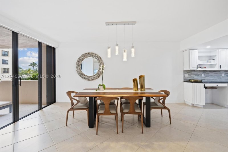 Comprar apartamento no Tiffany Bal Harbour 103