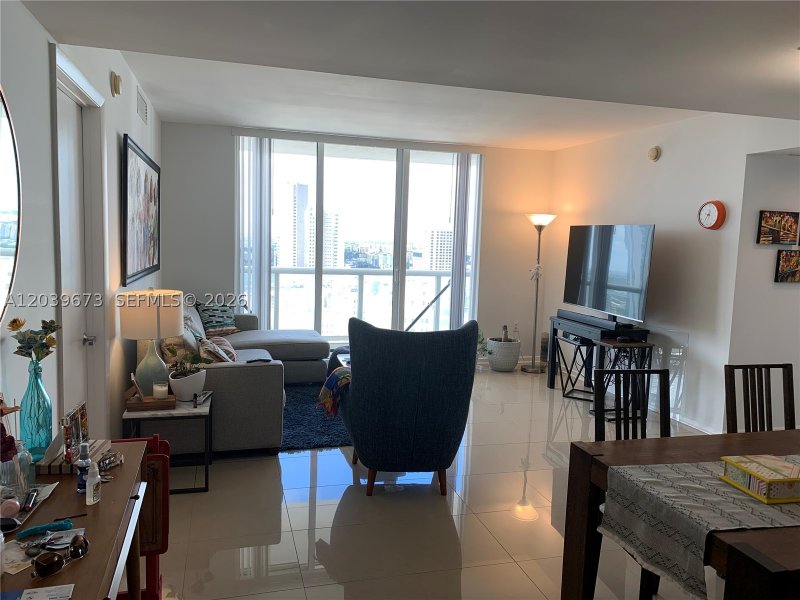Apartment for rent at 50 Biscayne 3001