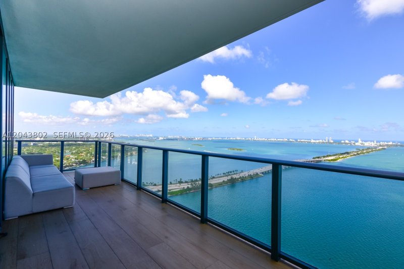 Condo for sale at One Paraiso 4406