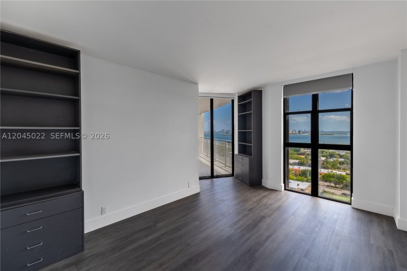 Condo for sale at Towers of Quayside 1 1702