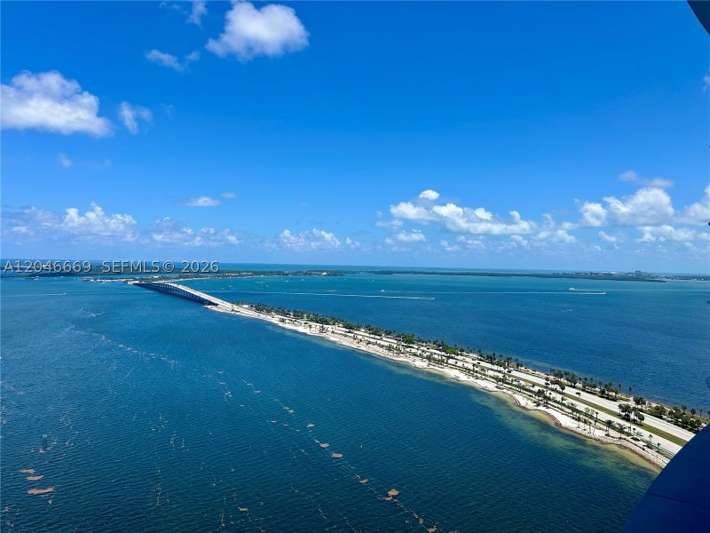Una Residences at Brickell Apt #2804