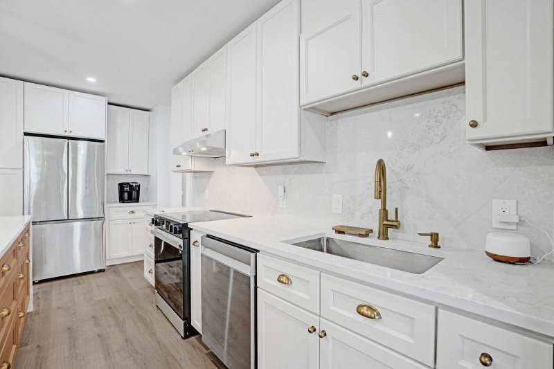 Condo for sale at Galt Towers 9m