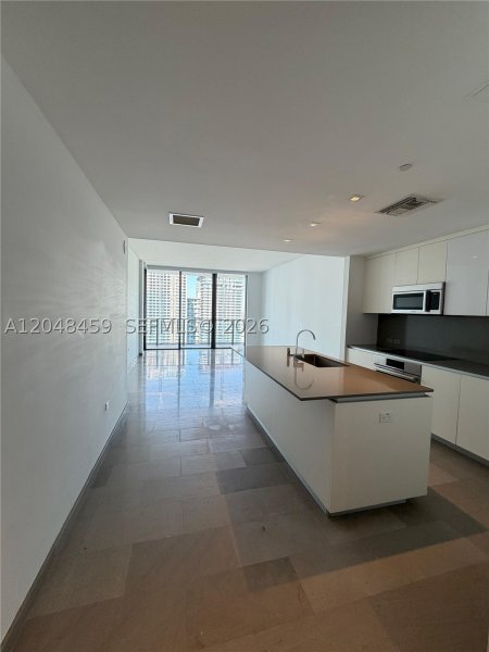 Brickell City Centre Reach Apt #2506