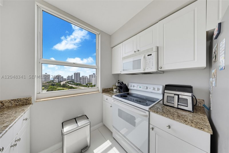 Comprar apartamento en Turnberry On The Green 2014