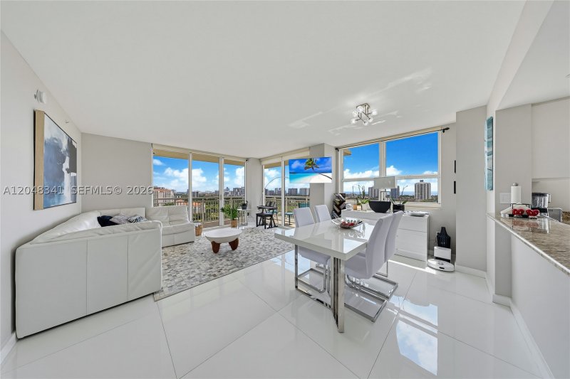 Comprar apartamento en Turnberry On The Green 2014