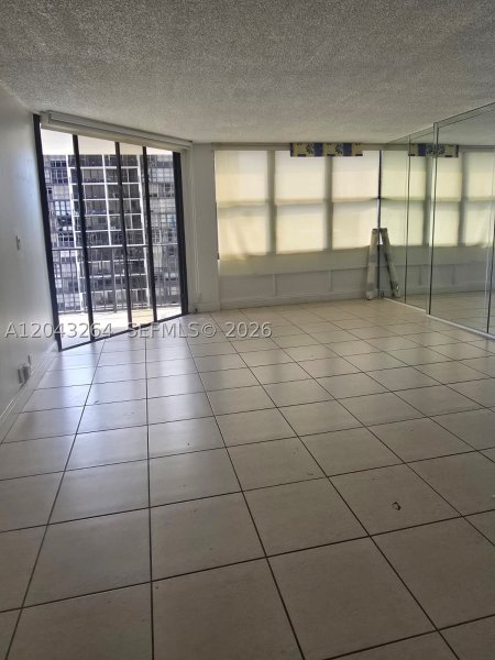 Aluguel de apartamento no Brickell Place B1007
