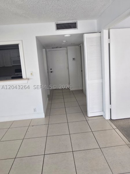 Aluguel de apartamento no Brickell Place B1007