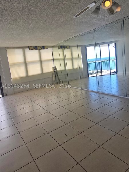 Aluguel de apartamento no Brickell Place B1007