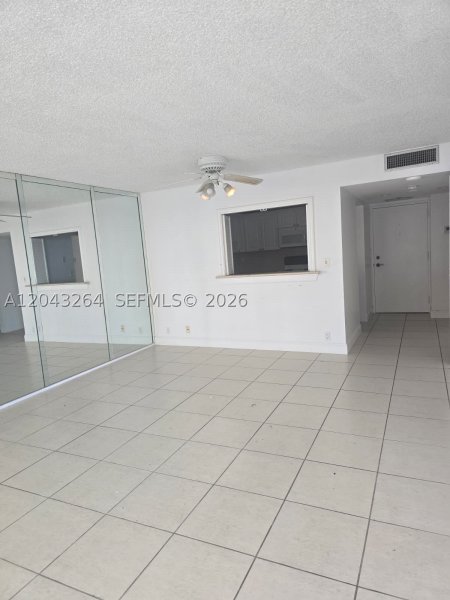 Aluguel de apartamento no Brickell Place B1007