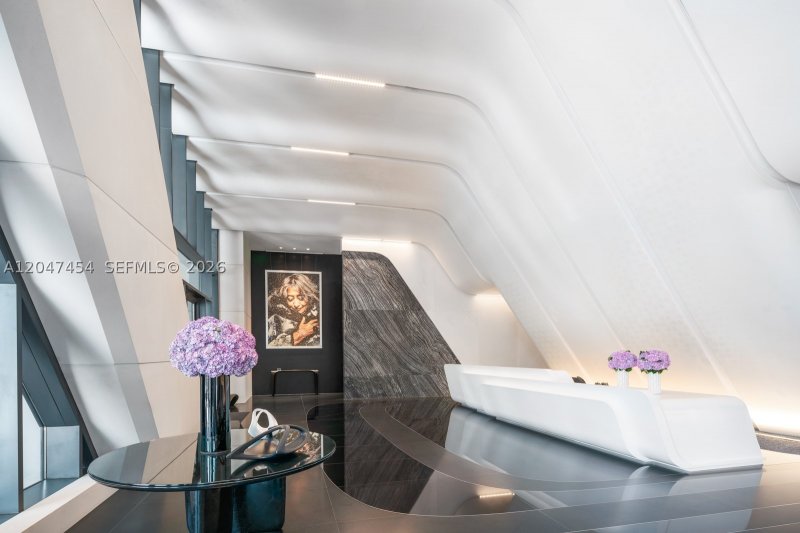 Comprar apartamento en One Thousand Museum 4401