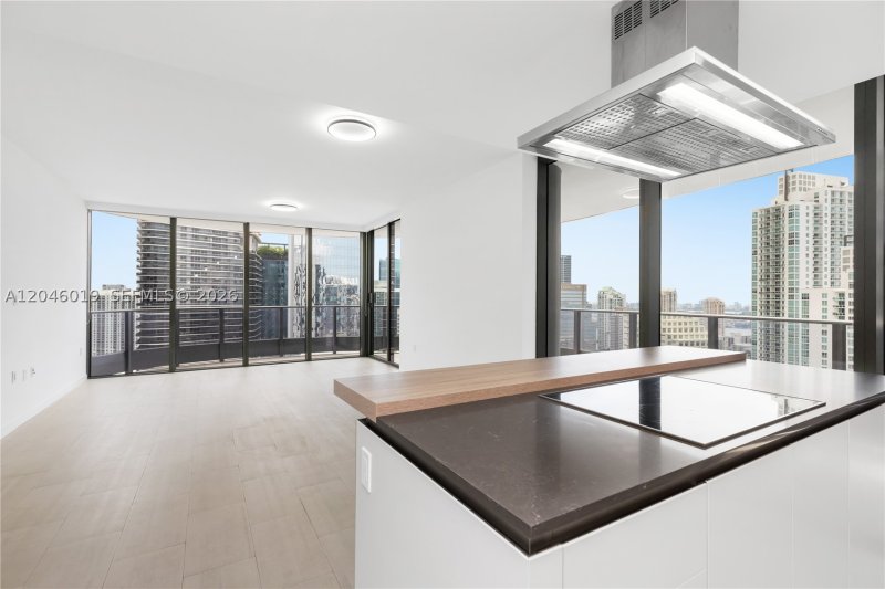 Condo for sale at Brickell Flatiron 4015