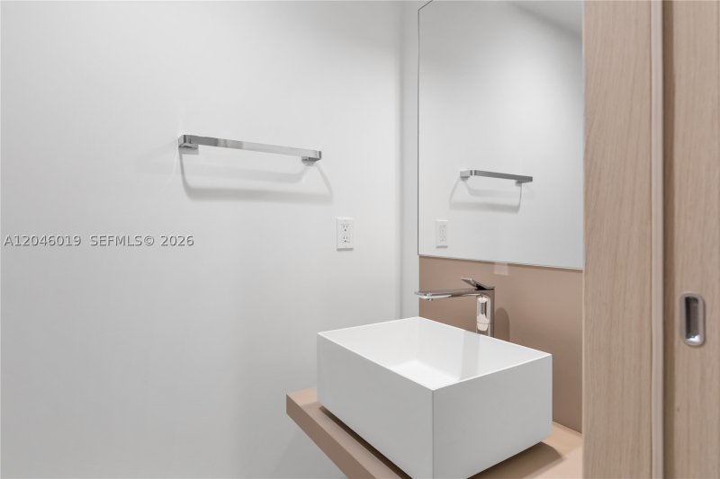 Condo for sale at Brickell Flatiron 4015