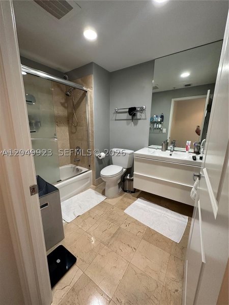 Apartment for rent at Ten Aragon 1113