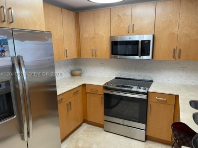 Ten Aragon Apt #1113