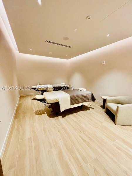 Apartment for rent at One Park Tower by Turnberry 1411