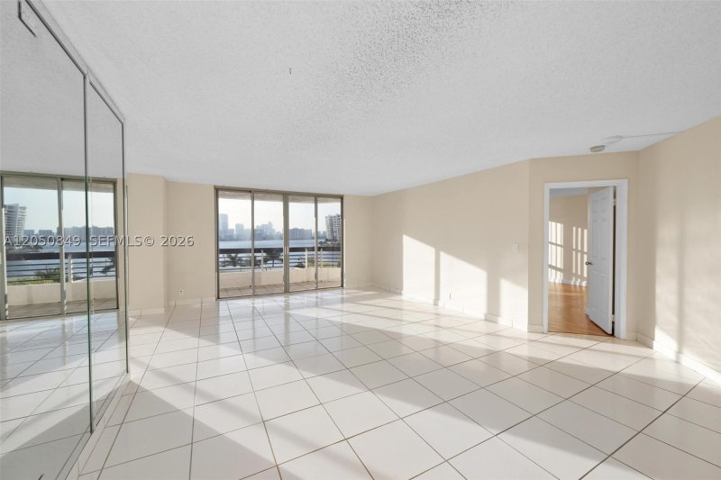 Alquiler de apartamento en Mystic Pointe 500 710