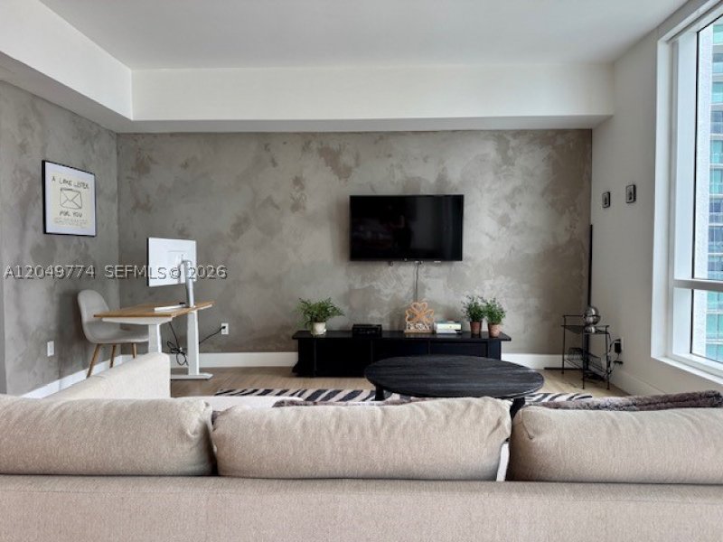 Condo for sale at The Crimson Miami 1205