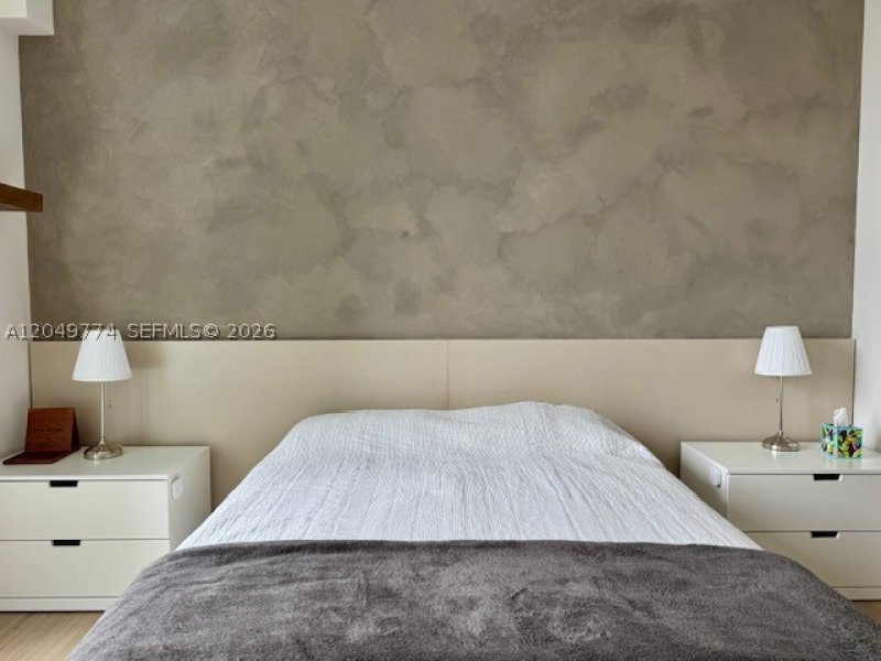 Condo for sale at The Crimson Miami 1205