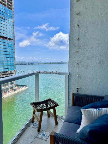 Condo for sale at The Crimson Miami 1205