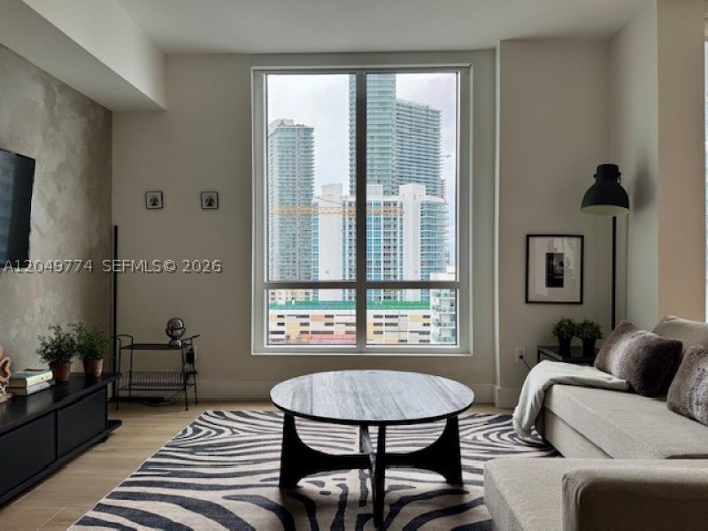 Condo for sale at The Crimson Miami 1205