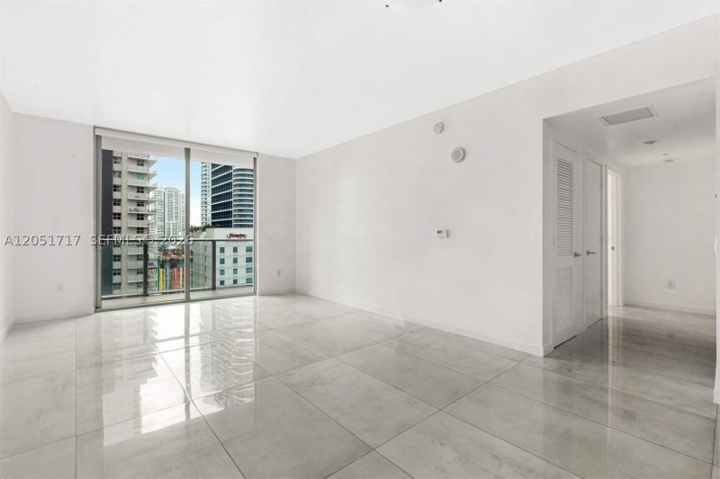 Aluguel de apartamento no 1100 Millecento 1504