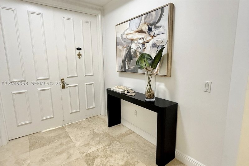 Milano Apt #502