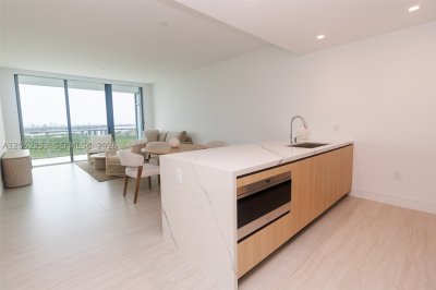One Park Tower by Turnberry Apt #1704