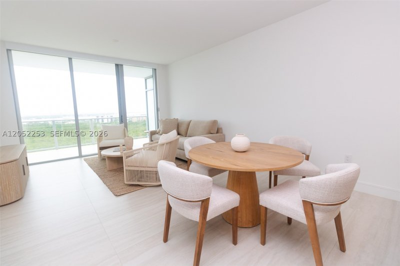 Apartment for rent at One Park Tower by Turnberry 1704