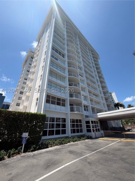Bayshore Place Apt #1005C