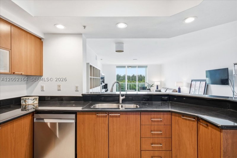 Property photo # 8