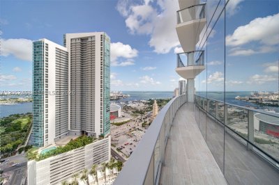 Paramount Miami WorldCenter Apt #3003