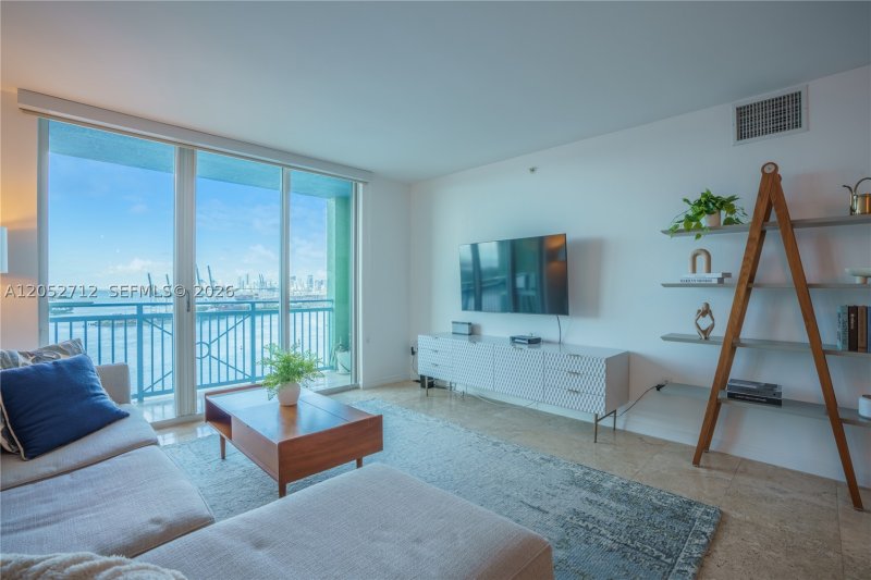 Property photo # 10