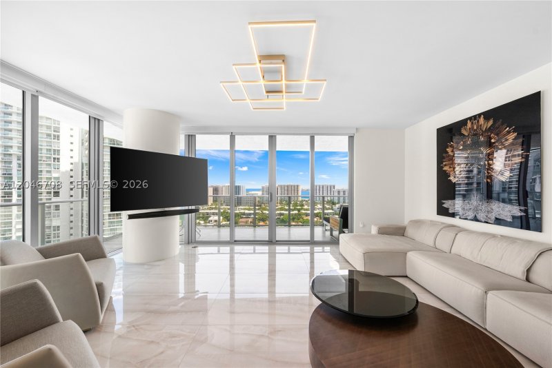 Condo for sale at Parque Towers at St. Tropez 5-1708