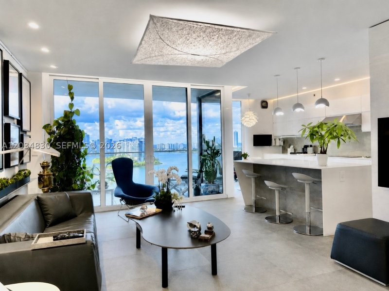 Condo for sale at Williams Island 2800 1803